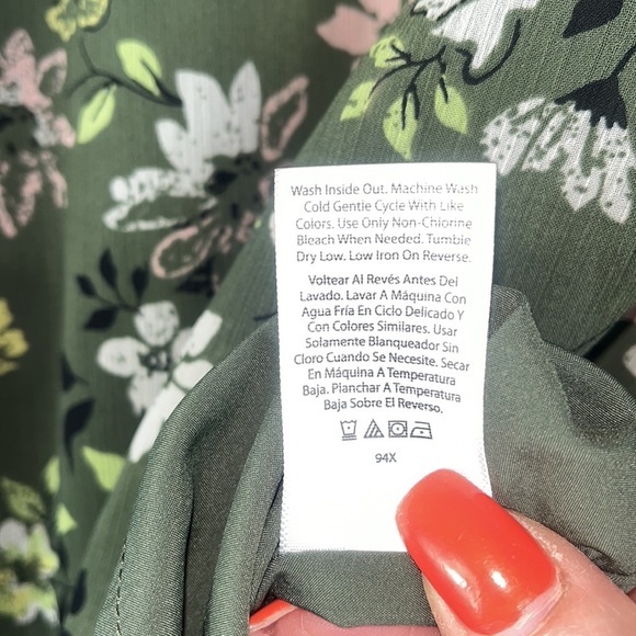 Time and Tru balloon sleeve flowy chiffon romantic blouse Sz XL (16-18) - Picture 12 of 12